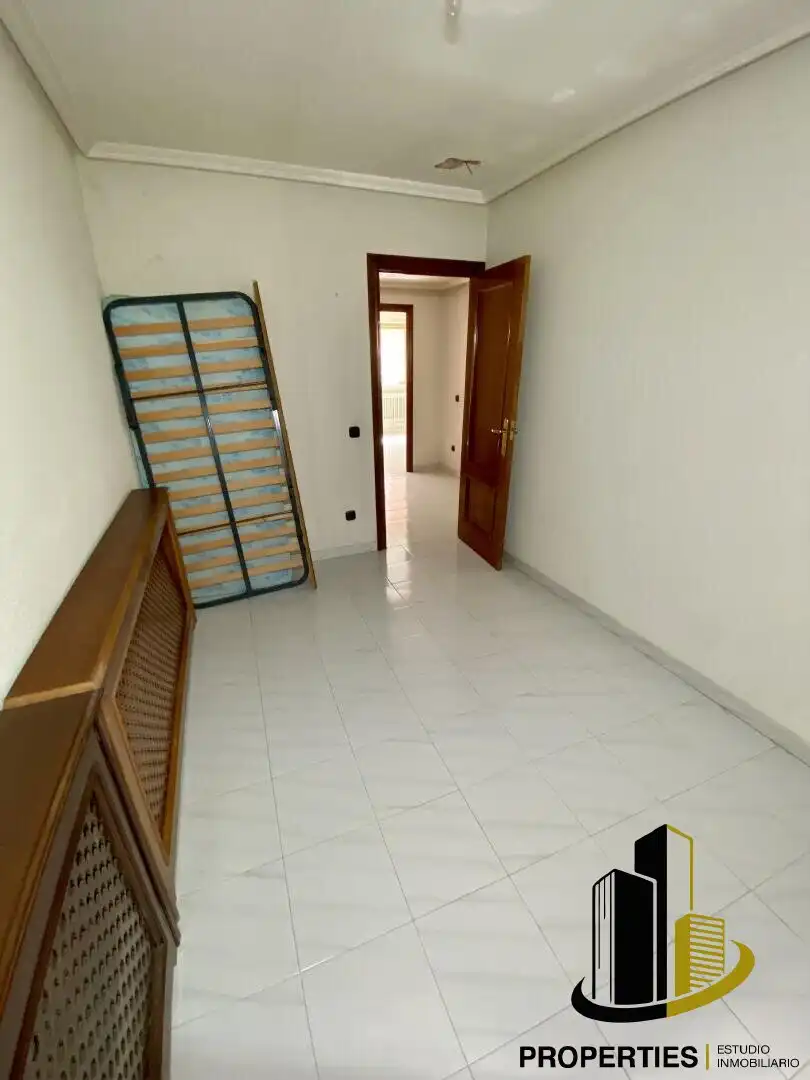 Flat for sale in Guijuelo