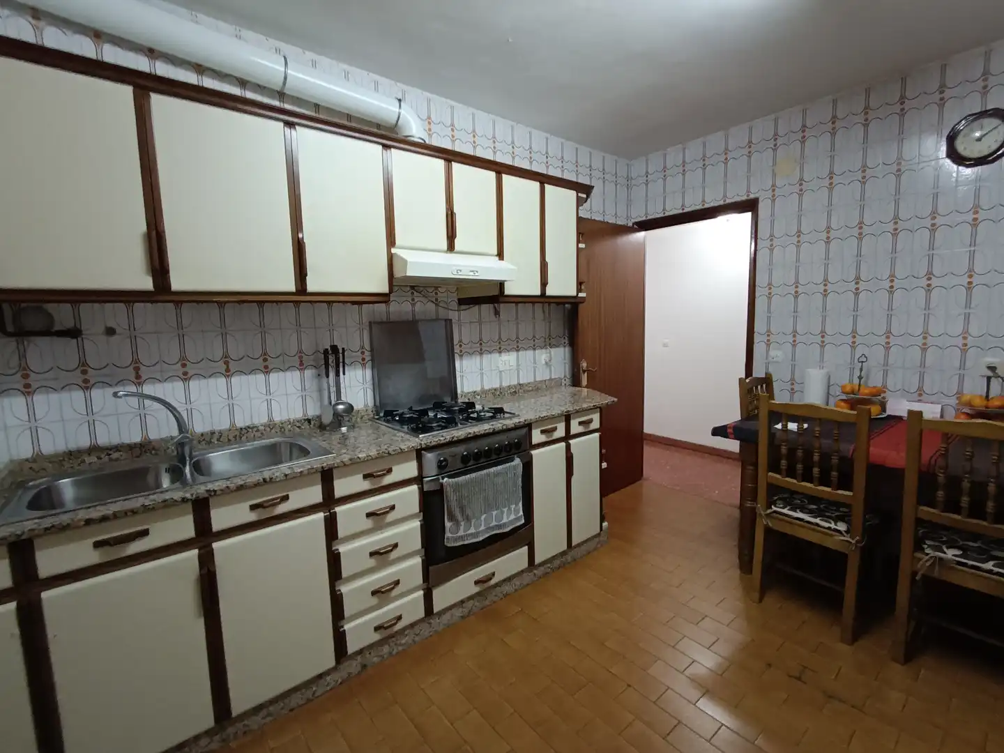 Cuina de Pis en venda en Pontevedra Capital  amb Calefacció, Parquet i Traster