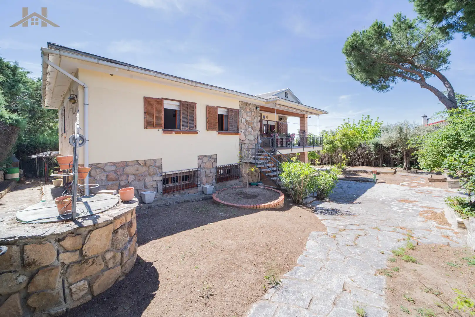 Vista exterior de Casa o chalet en venta en Valdemorillo con Calefacción, Jardín privado y Terraza