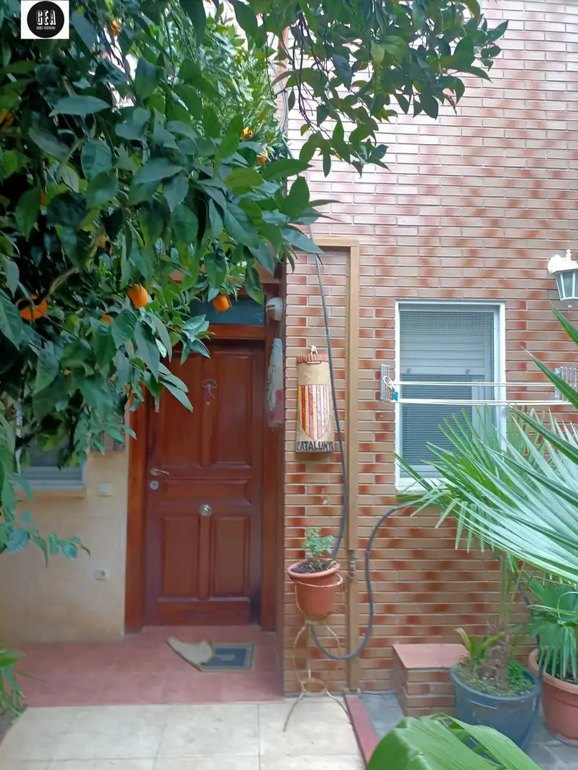 Vista exterior de Casa o chalet en venta en Vilanova de Segrià con Aire acondicionado, Calefacción y Jardín privado