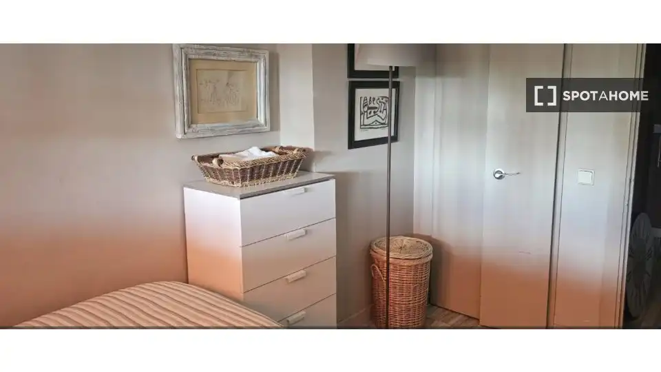 Schlafzimmer von Wohnung zur untervermieten in Chamartín
