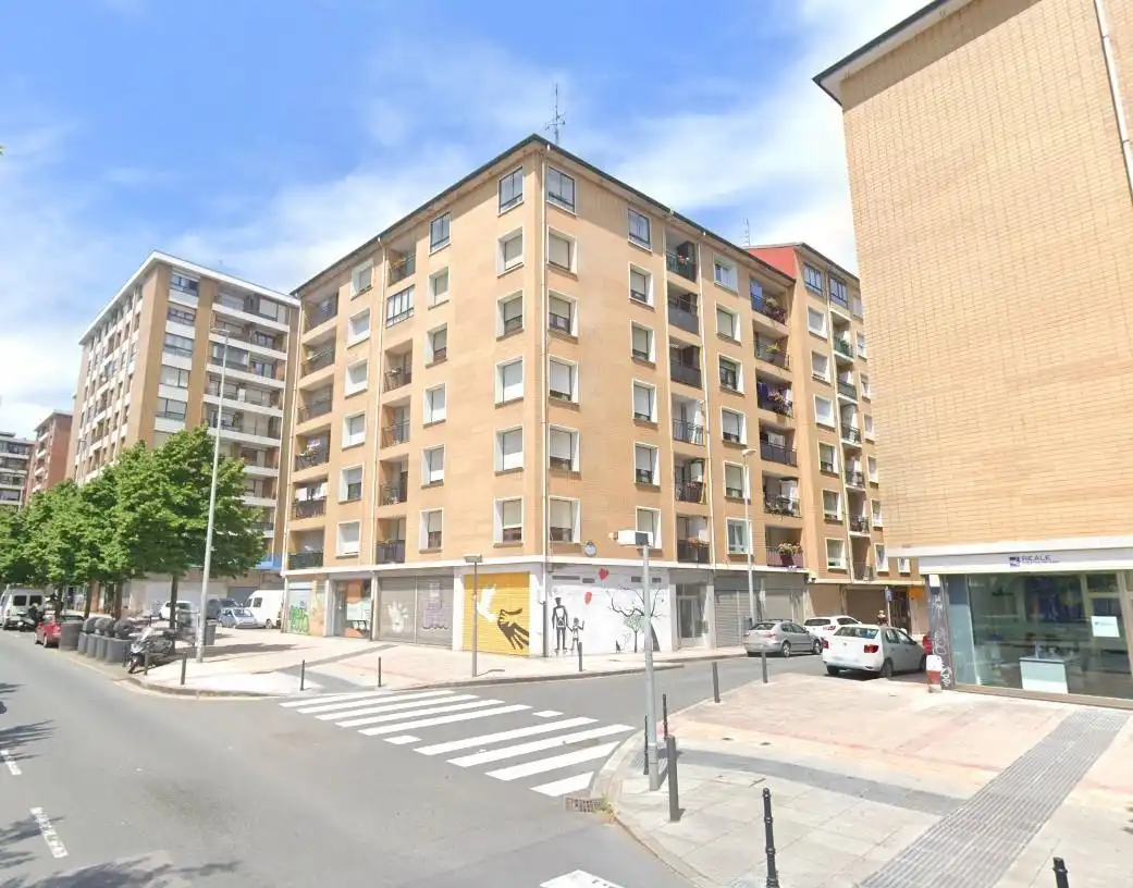 Local comercial en venta en Arteagabeitia - Retuerto - Kareaga