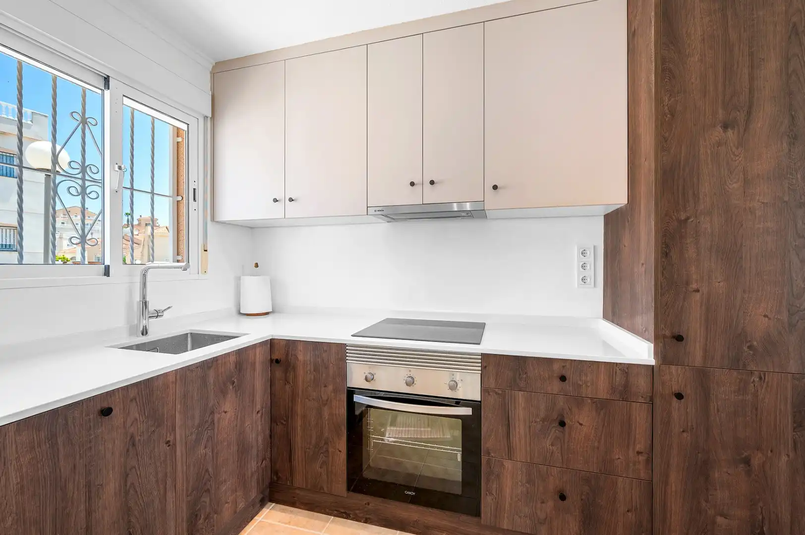 Cocina de Casa adosada en venta en Rojales con Aire acondicionado, Terraza y Piscina