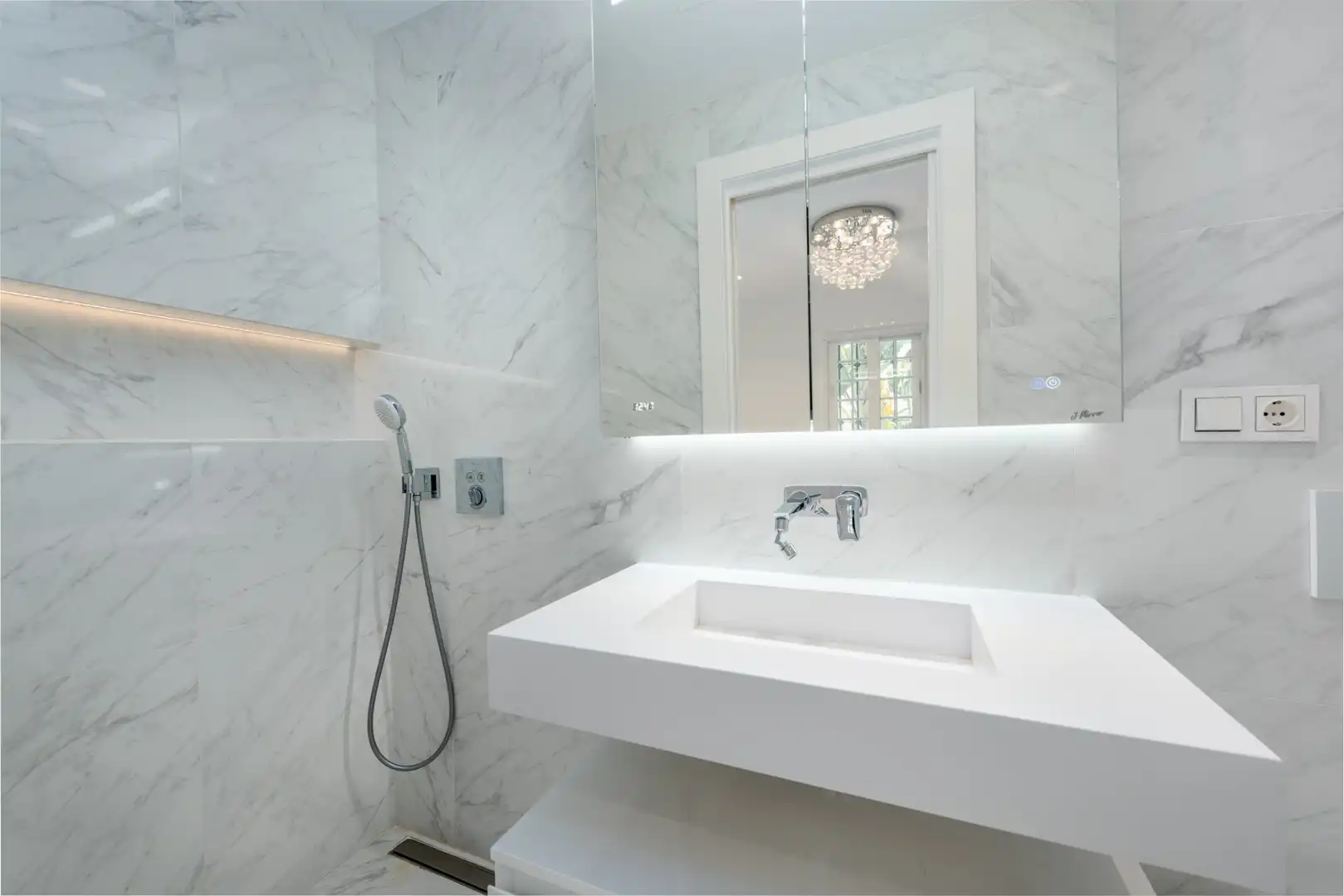 Baño de Casa adosada en venta en Marbella con Aire acondicionado, Jardín privado y Terraza