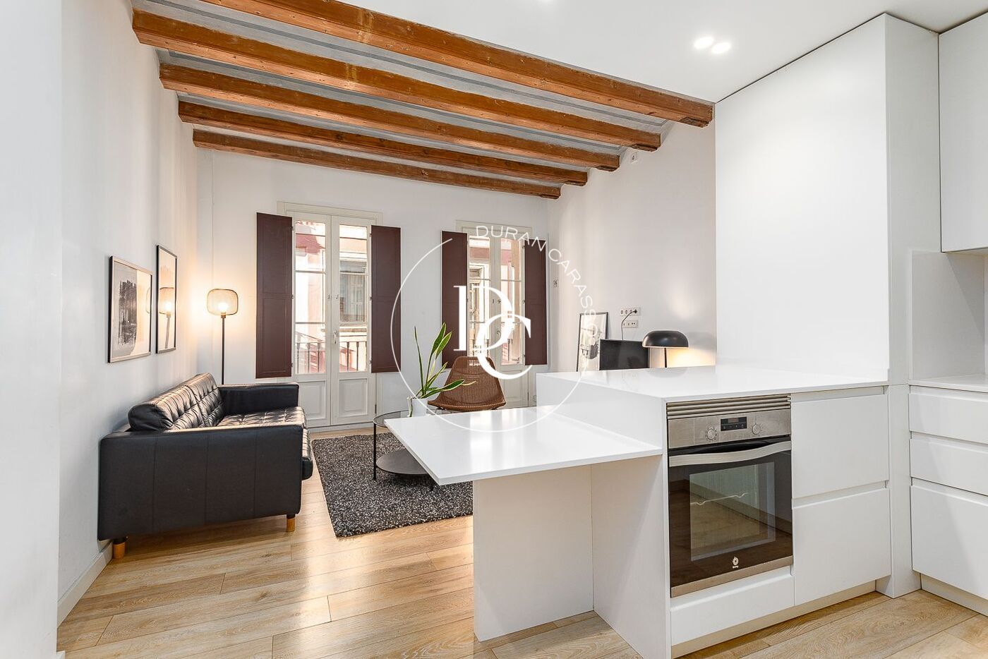 Exterior view of Flat for sale in  Barcelona Capital  with Air Conditioner, Heating and Balcony