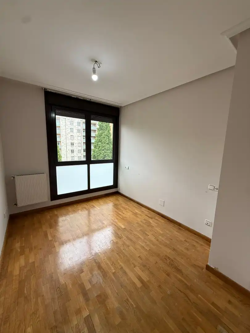 Bedroom of Flat for sale in Oviedo   with Heating