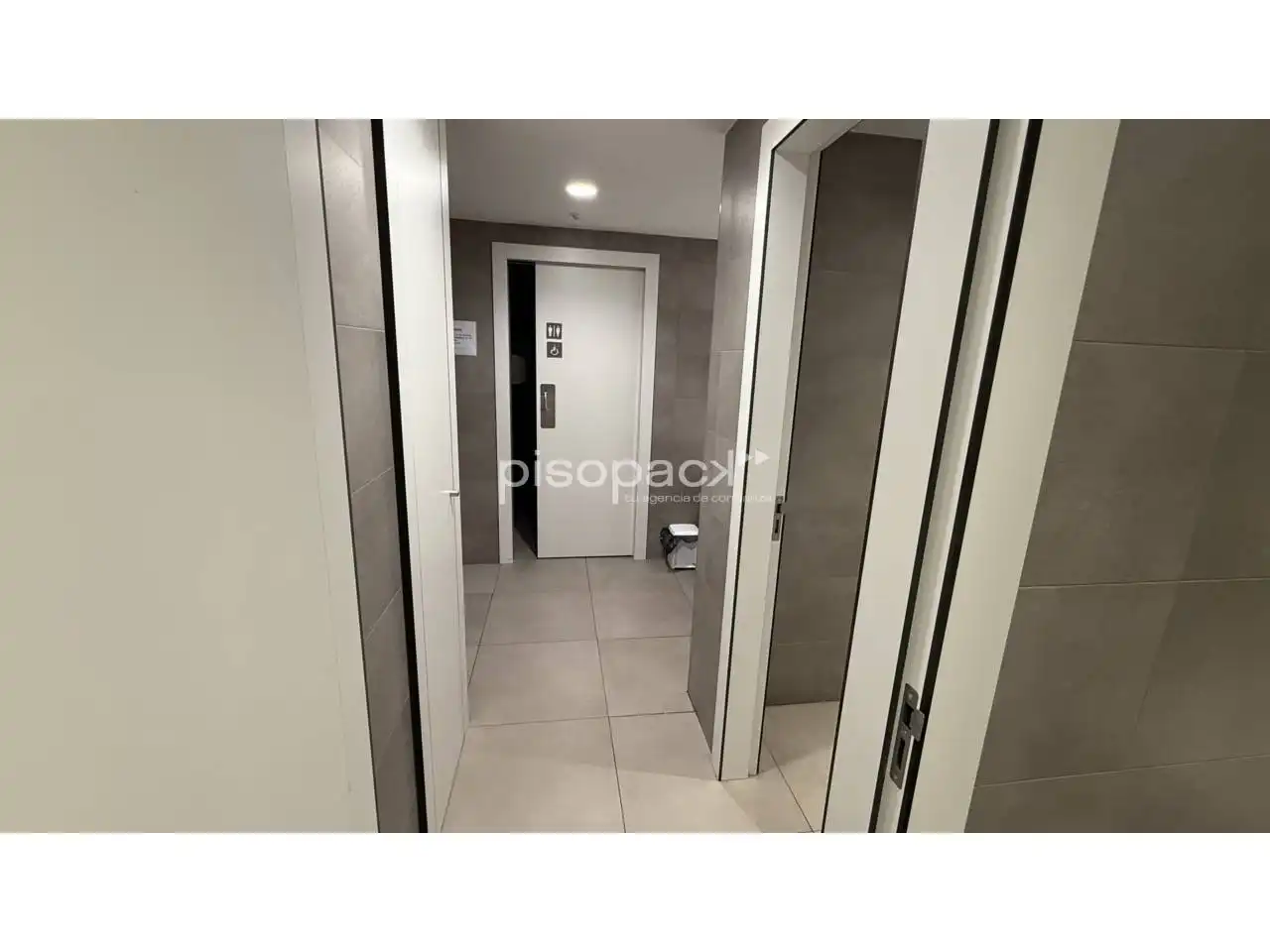 Office space with lift for sale in Calle Emilio Arrieta, imagen 23