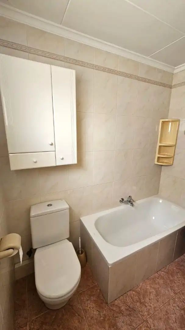 Bathroom of Flat for sale in Valencia  with Air Conditioner, Heating and Balcony