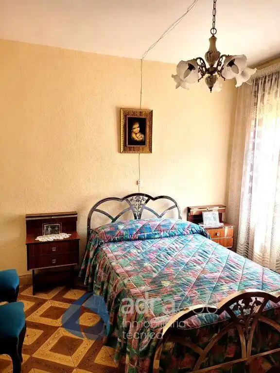 Dormitori de Casa o xalet en venda en Arnedillo amb Calefacció, Jardí privat i Terrassa