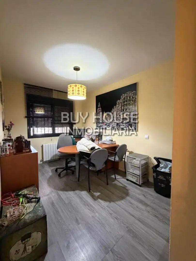 Chalet con piscina en venta en Calle Madeira 17, imagen 27