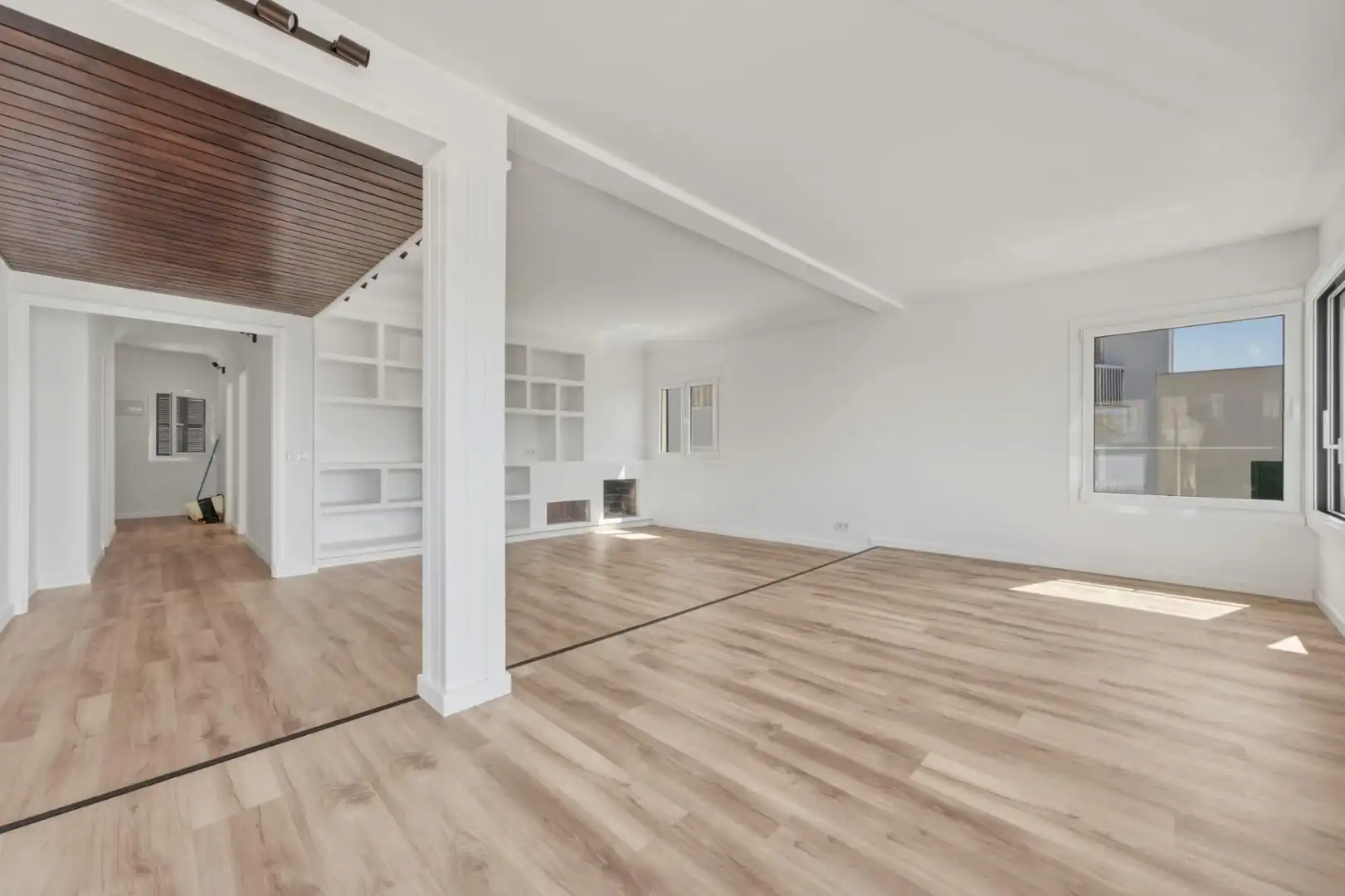 Attic for rent in Santa Catalina