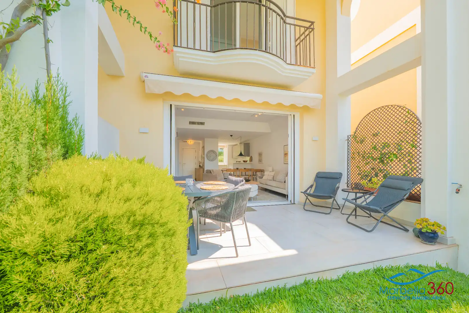 Terraza de Casa adosada en venta en Marbella con Aire acondicionado, Calefacción y Jardín privado