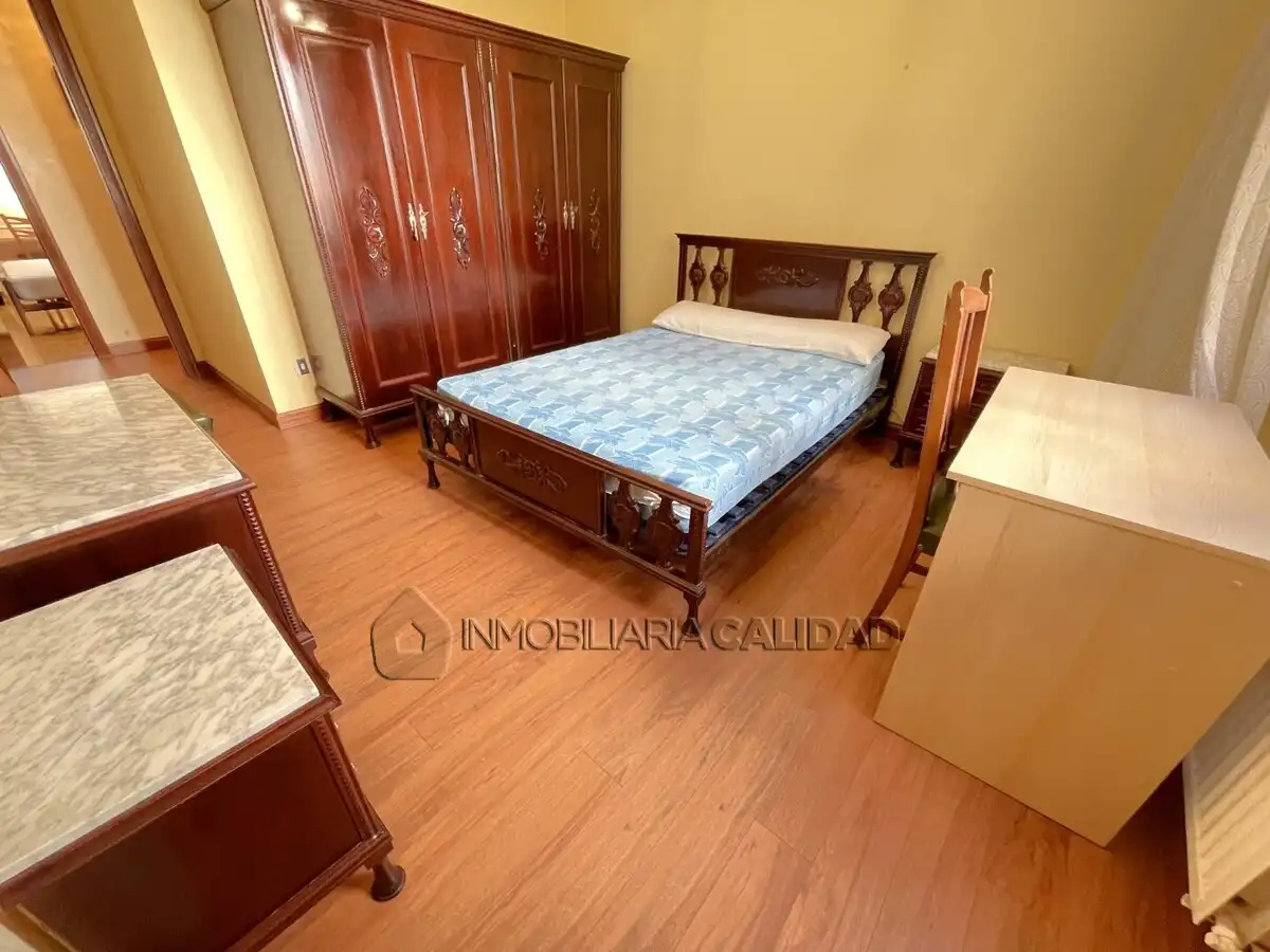 Habitación de Piso de alquiler en Burgos con Calefacción y Amueblado