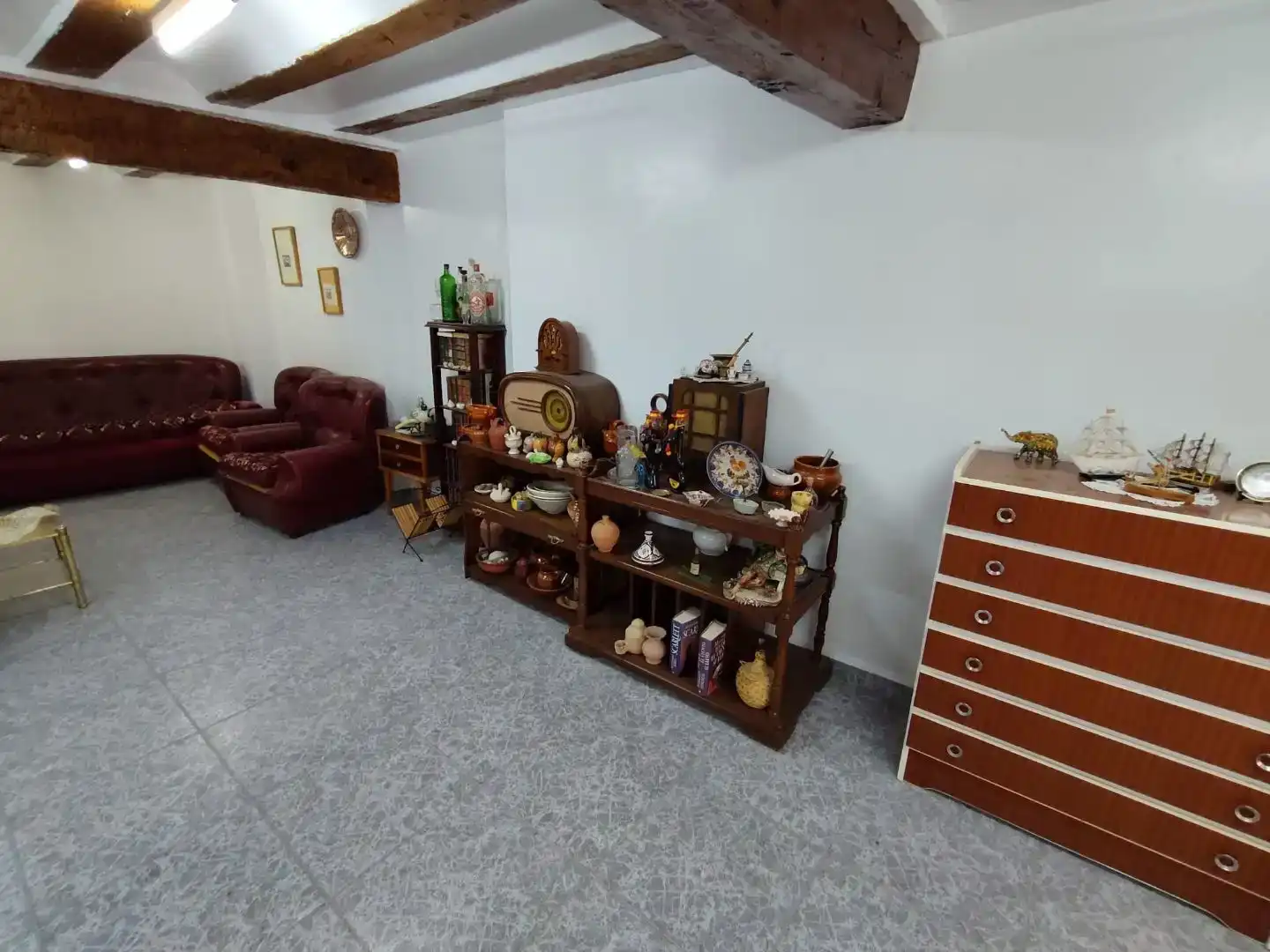 Sala d'estar de Casa adosada en venda en Ademuz amb Balcó