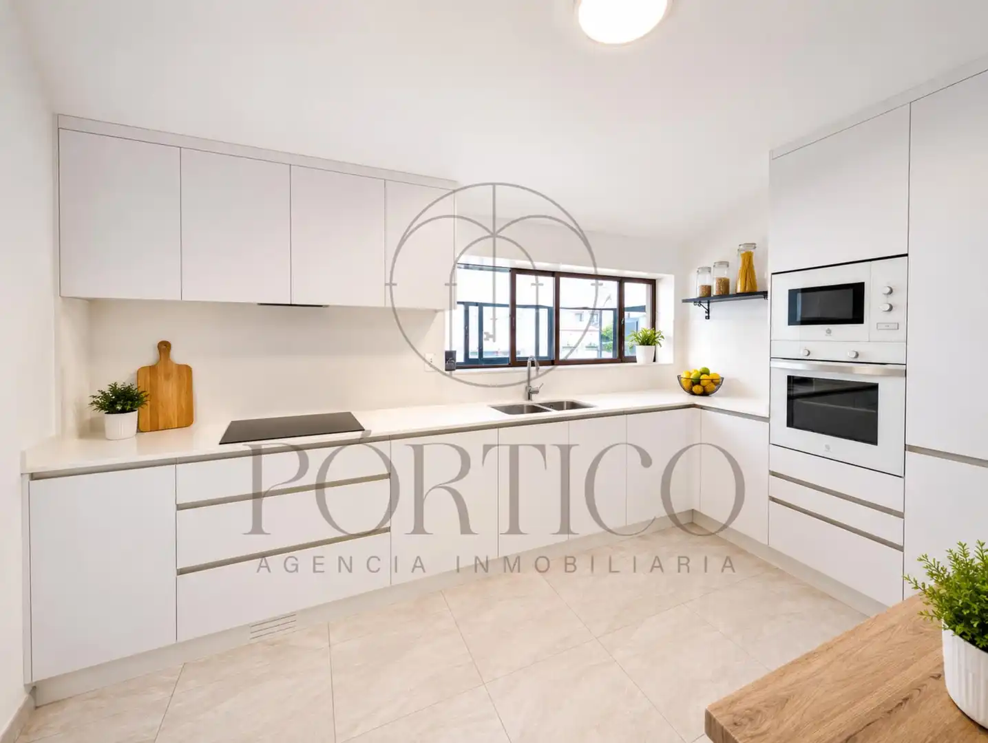 Kitchen of Attic for sale in Tui  with Air Conditioner, Heating and Balcony