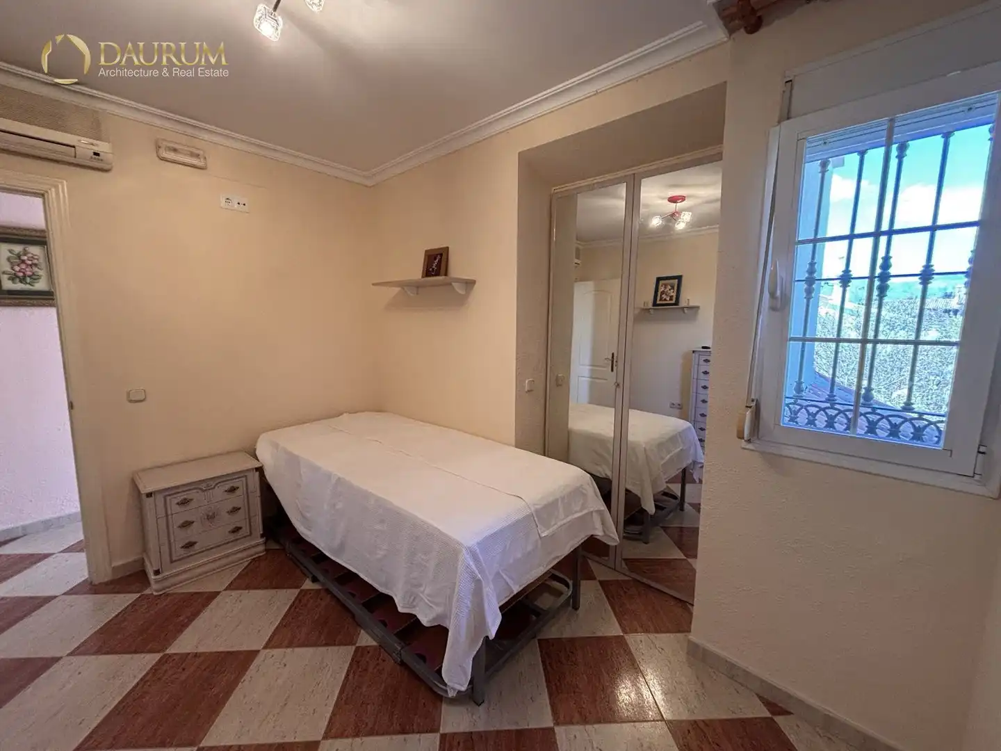 Habitación de Casa o chalet en venta en Alhaurín de la Torre con Aire acondicionado, Terraza y Trastero