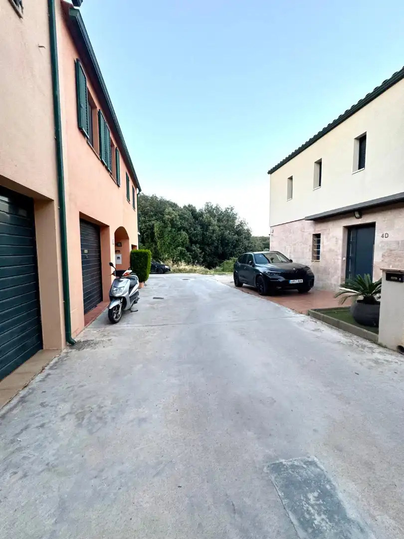 Parking de Casa o chalet en venta en Vall-llobrega con Calefacción