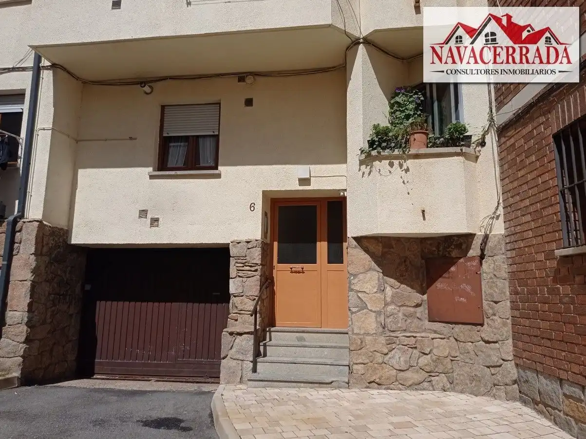 Vista exterior de Piso en venta en Navacerrada con Calefacción y Terraza