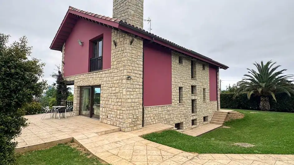 Vista exterior de Casa o chalet en venta en Gijón  con Calefacción, Terraza y Trastero