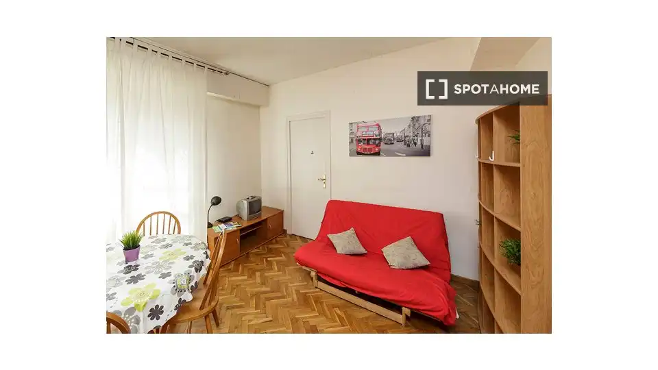 Sala d'estar de Pis per a compartir en Barcelona amb Aire condicionat, Calefacció i Moblat