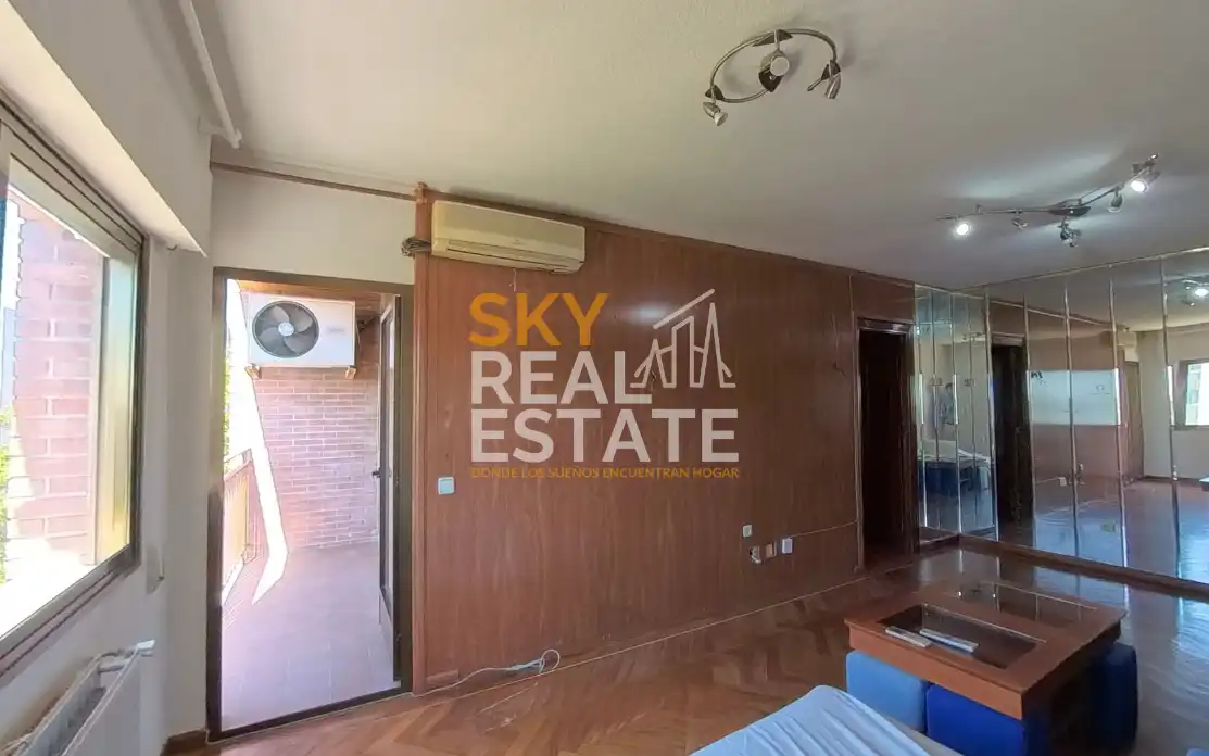 Flat for sale in Fuenlabrada  with Air Conditioner, Furnished and Balcony
