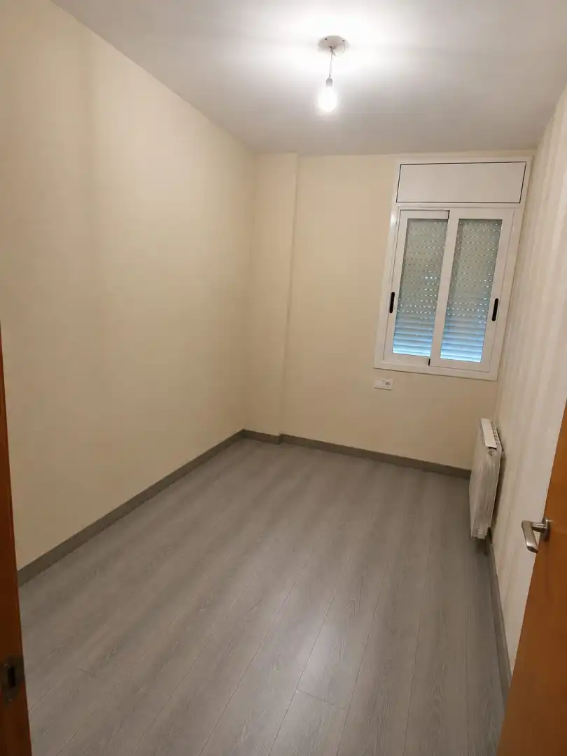 Bedroom of Flat for sale in Bellpuig  with Air Conditioner, Heating and Parquet flooring