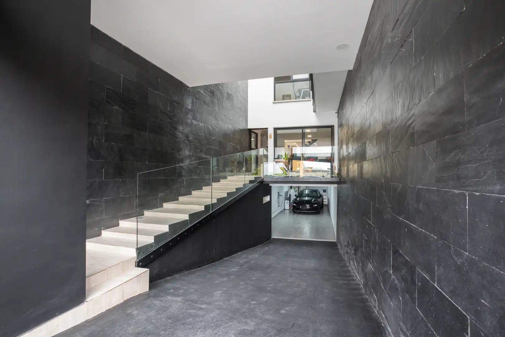 Detached homes for sale in Las Palmas de Gran Canaria  with Terrace, Storage room and Furnished