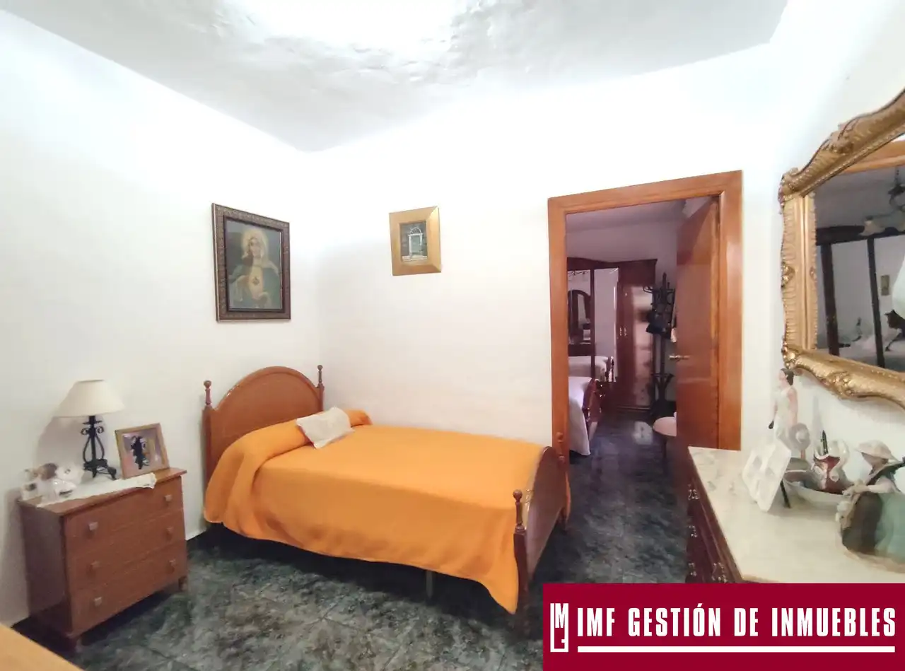 Finca rústica en venta en Canillas de Aceituno con Jardín privado, Terraza y Amueblado