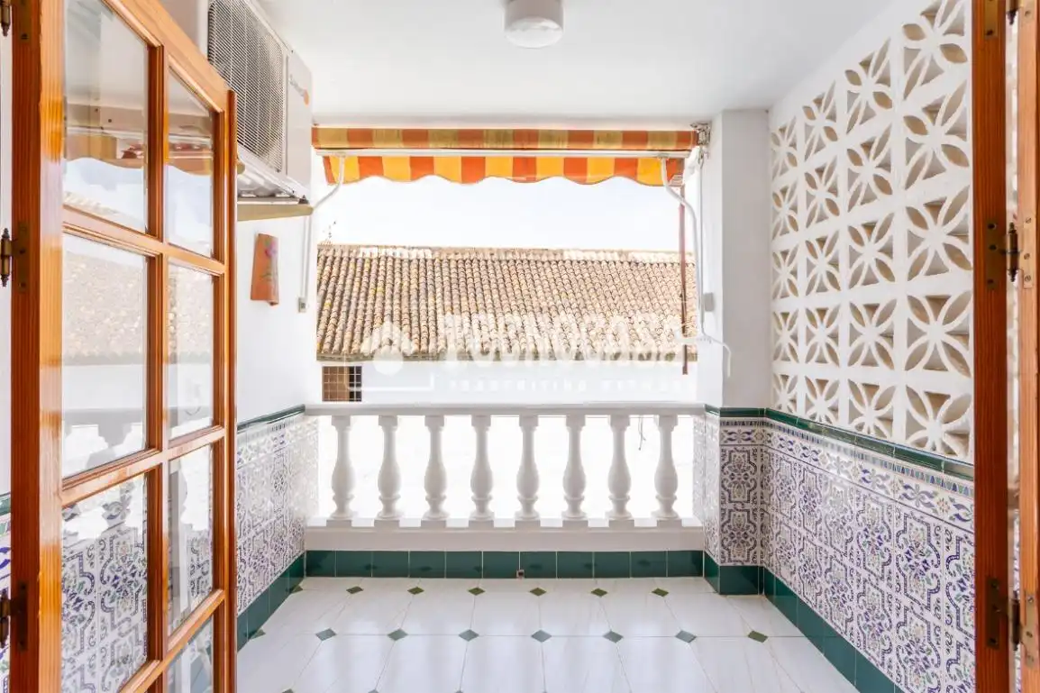 Vista exterior de Pis en venda en Vélez-Málaga amb Terrassa i Piscina comunitària
