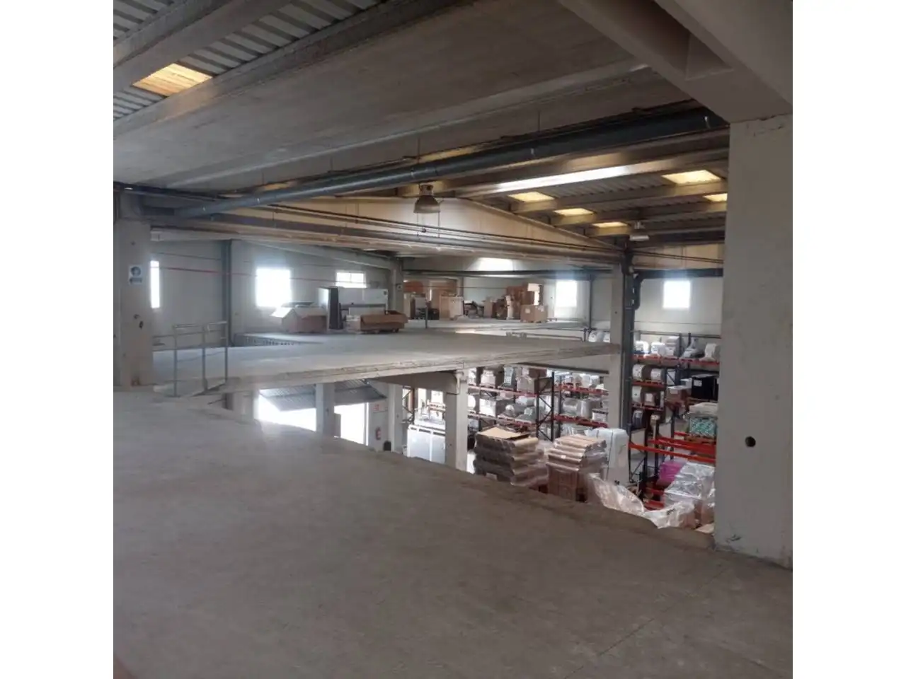 Nave industrial de alquiler en Barberà del Vallès