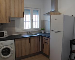 Cuina de Apartament de lloguer en Málaga Capital amb Aire condicionat, Terrassa i Moblat