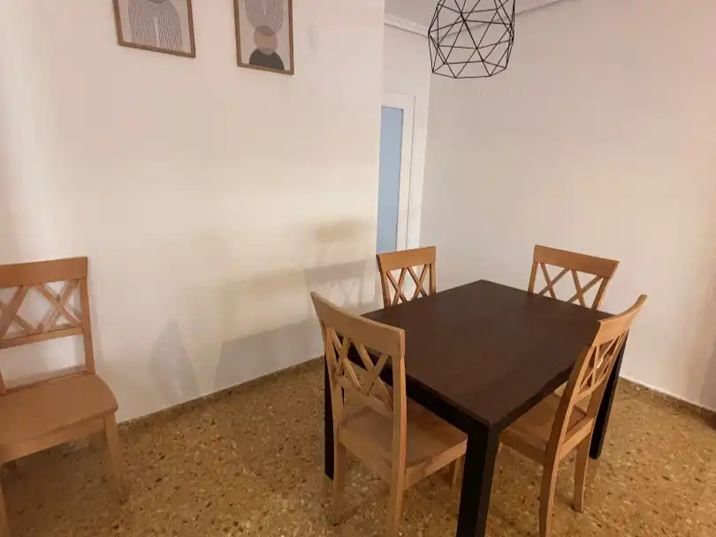 Wohnung zur Miete in Carrer de Concha Espina, 12, L'Amistat