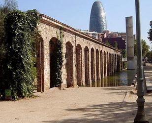Vista exterior de Planta baixa en venda en  Barcelona Capital amb Aire condicionat, Terrassa i Balcó