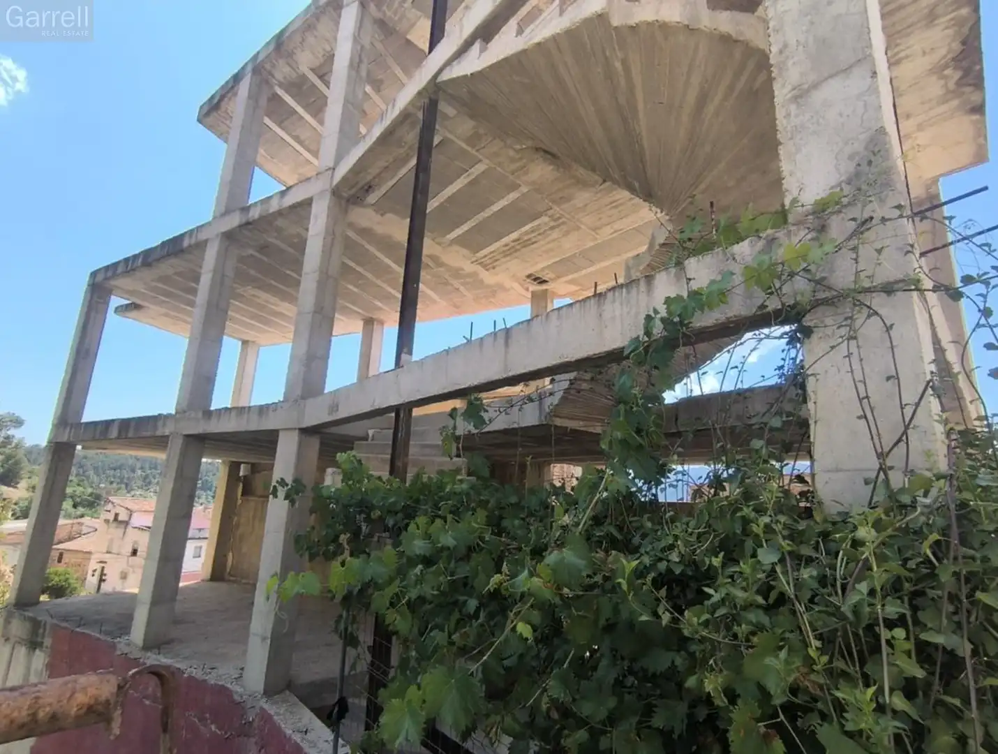 Vista exterior de Edifici en venda en Tivenys