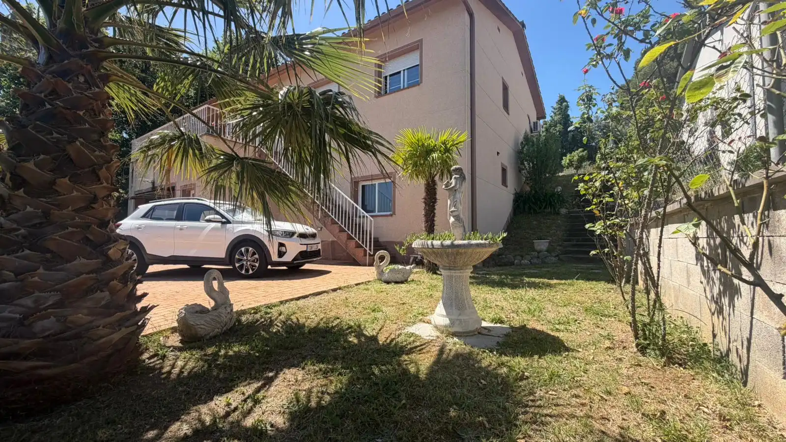 Exterior view of Houses for sale in Riells i Viabrea  with Private garden