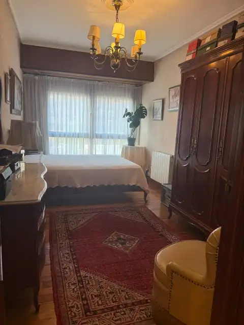 Dormitori de Pis en venda en Santurtzi  amb Calefacció, Parquet i Moblat