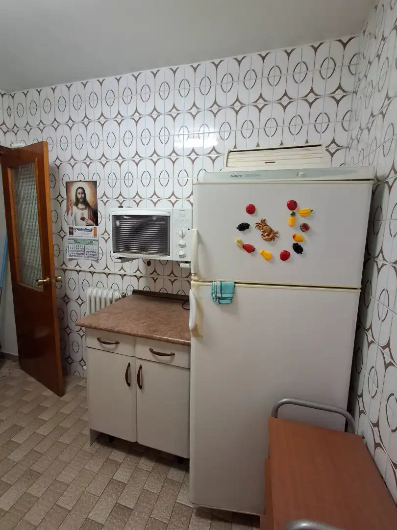 Cocina de Piso en venta en La Puebla de Almoradiel con Calefacción, Terraza y Amueblado