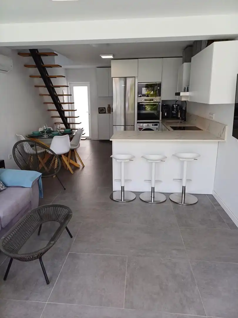 Cocina de Dúplex en venta en San Bartolomé de Tirajana con Aire acondicionado, Jardín privado y Terraza