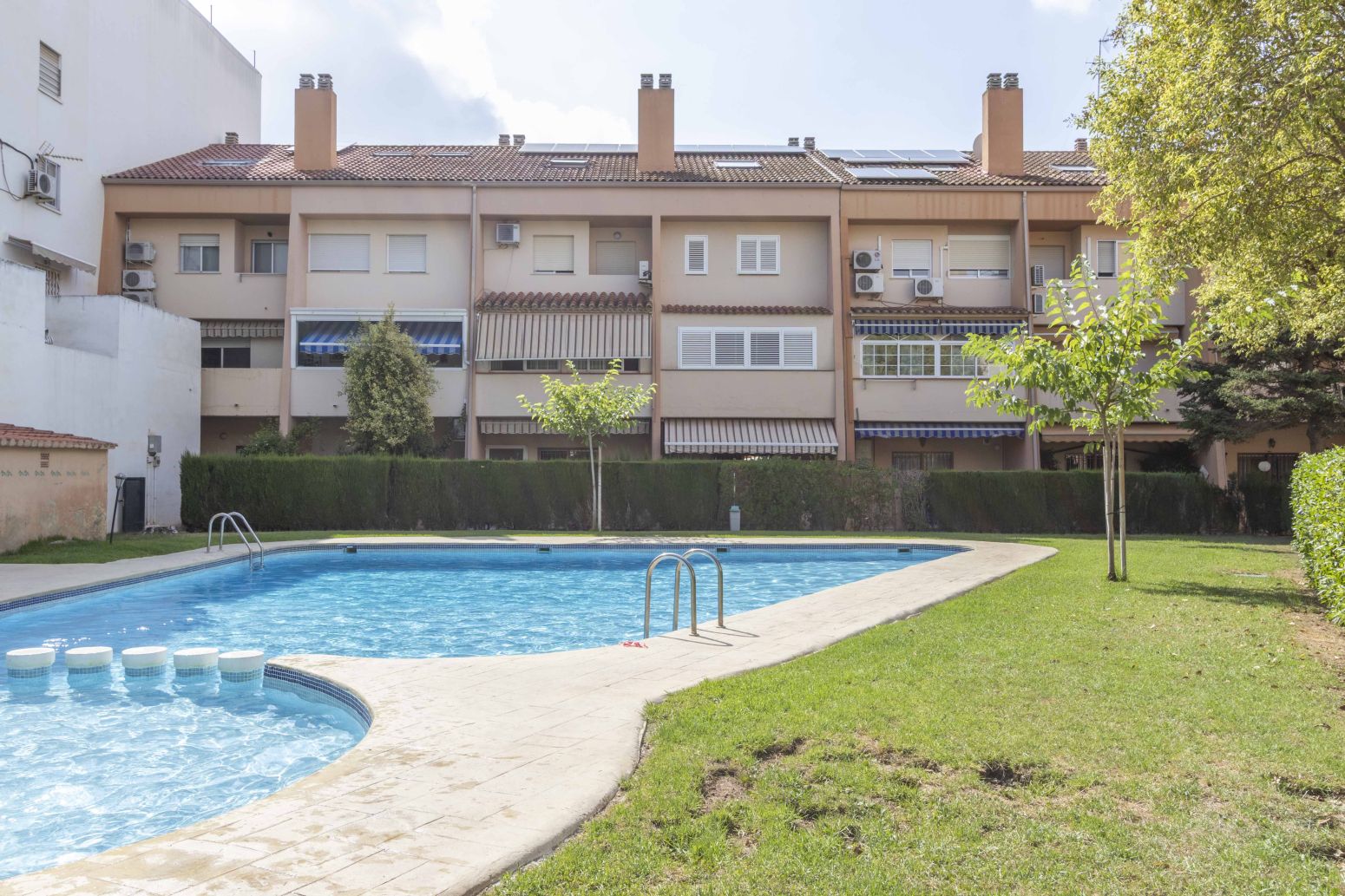 Exterior view of Single-family semi-detached for sale in Meliana  with Air Conditioner, Private garden and Terrace