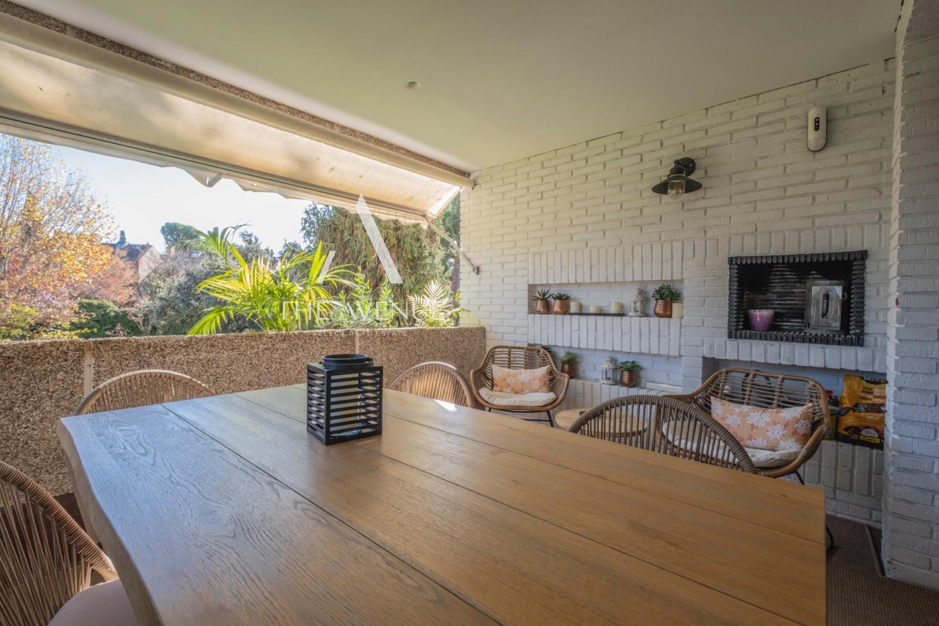 Terrassa de Pis en venda en La Moraleja amb Calefacció, Jardí privat i Terrassa