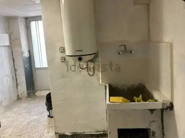 Cuina de Casa adosada en venda en Ariño amb Moblat