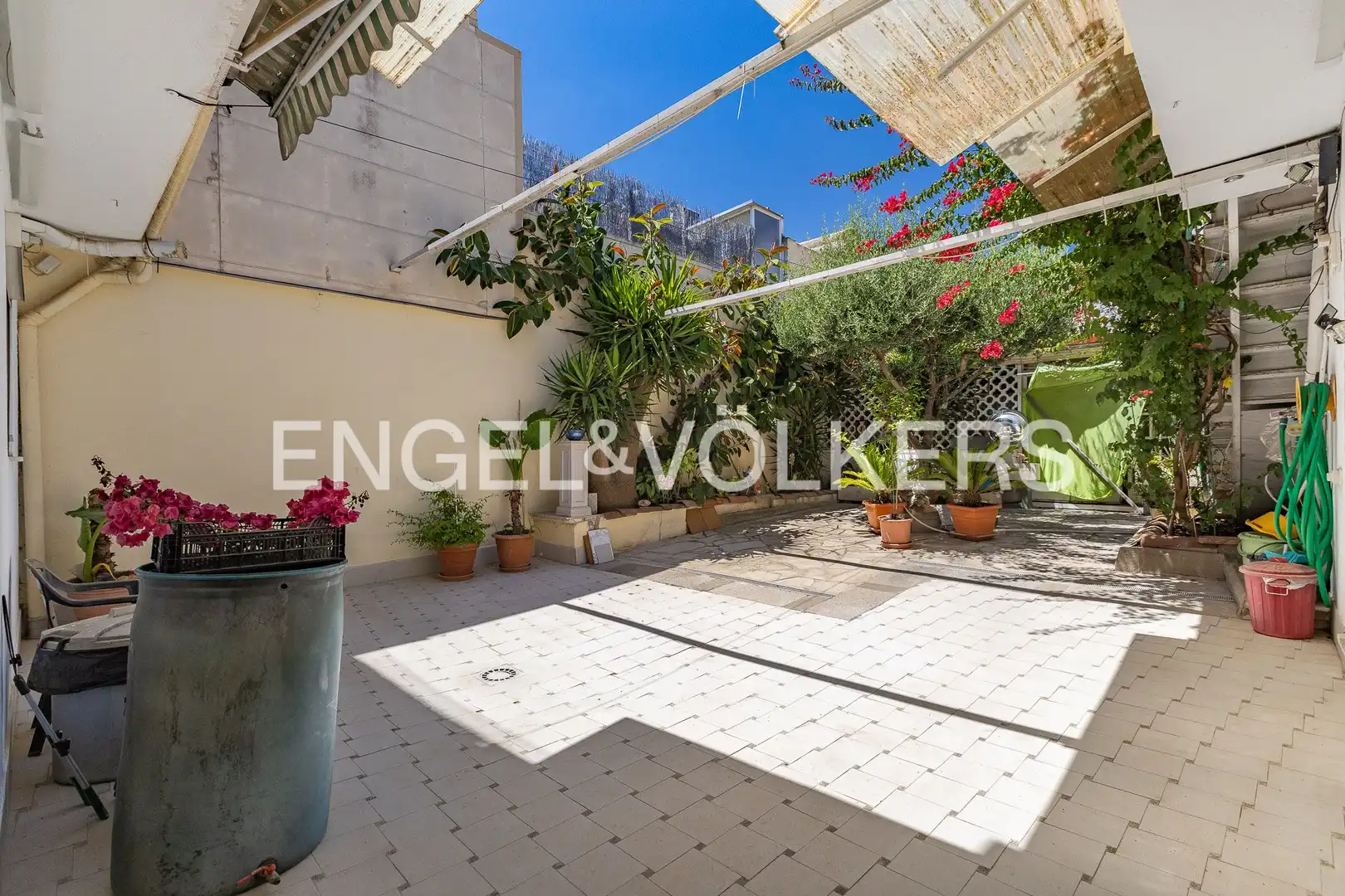 Terraza de Casa adosada en venta en Terrassa con Calefacción, Jardín privado y Terraza