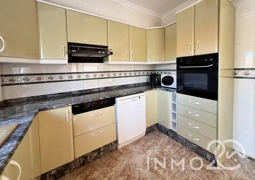 Cocina de Casa adosada en venta en Sueca con Aire acondicionado, Calefacción y Jardín privado