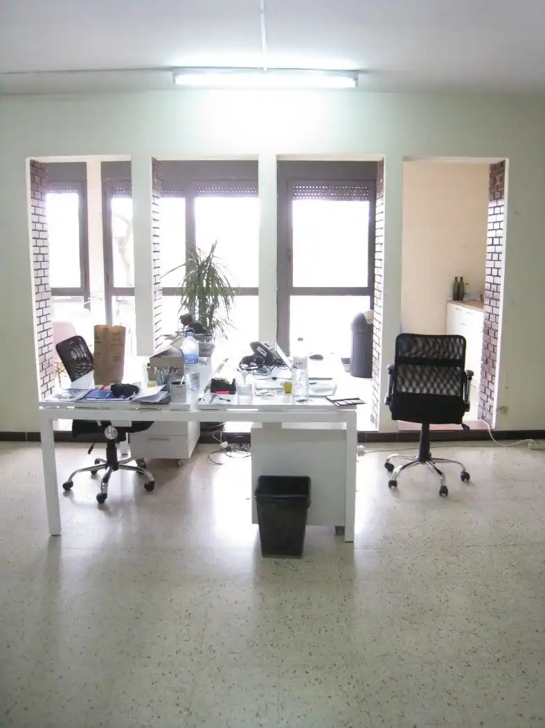 Office for rent in Barcelona  with Air Conditioner