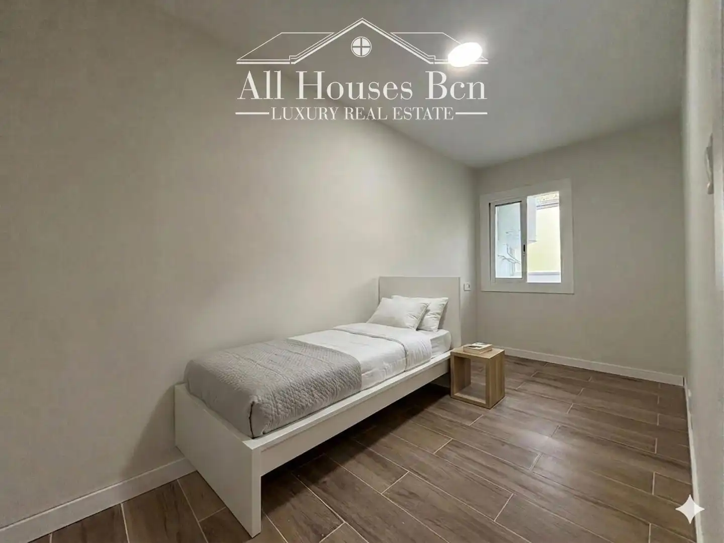 Habitación de Piso en venta en L'Hospitalet de Llobregat con Aire acondicionado, Calefacción y Parquet
