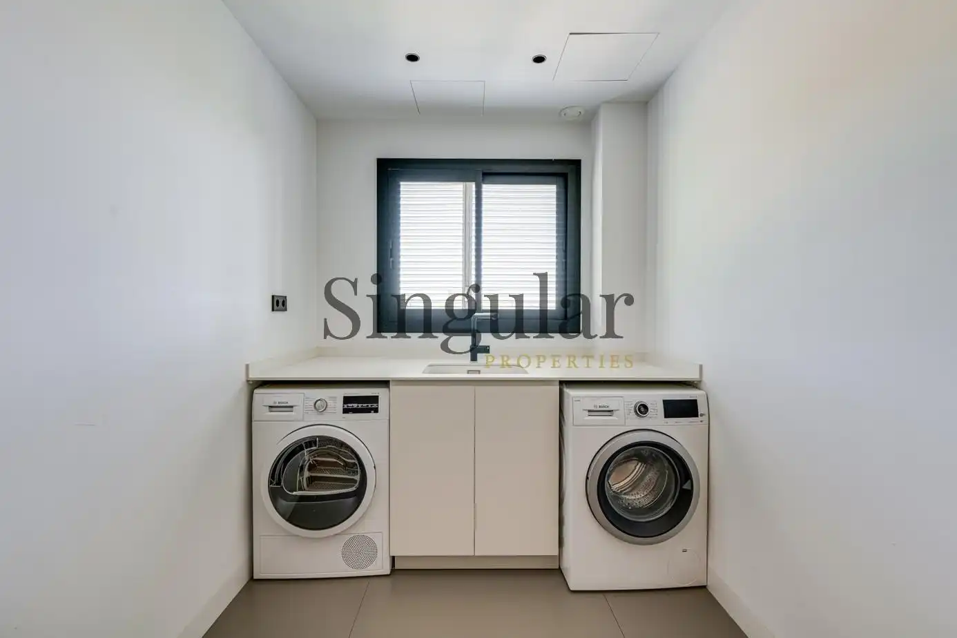 Cocina de Piso de alquiler en Barcelona con Calefacción, Jardín privado y Terraza