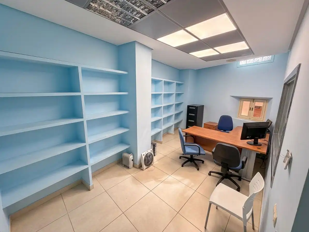 Bureau avec ascenseur à louer à Calle Béjar 33, imagen 9