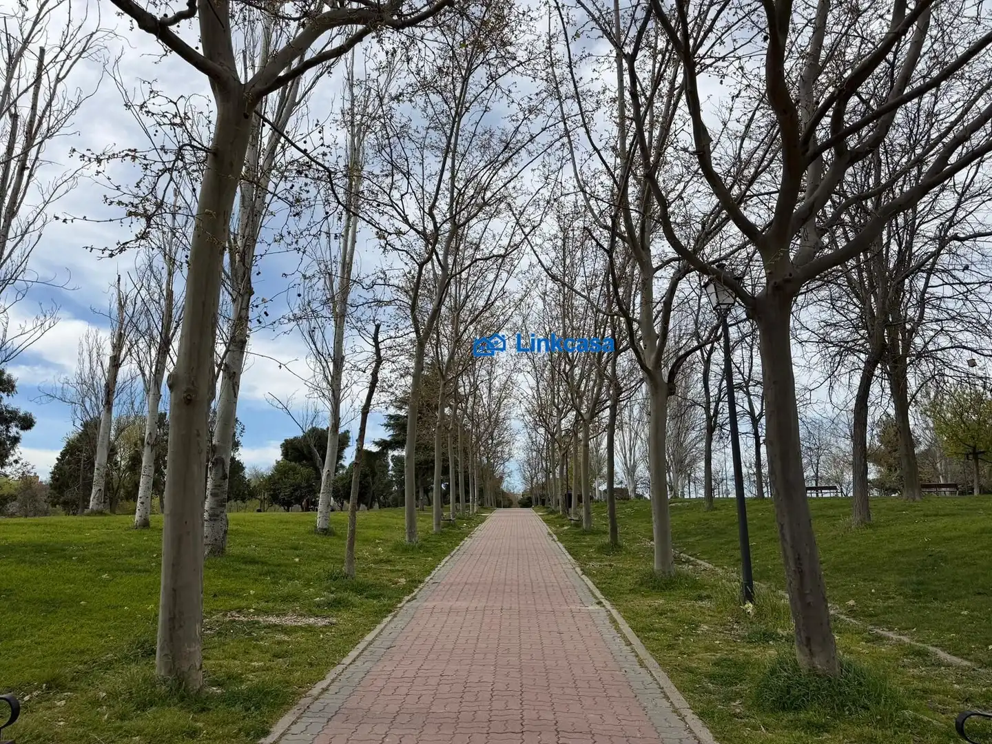 Exterior view of Flat for sale in Madrid  with Heating, Private garden and Terrace