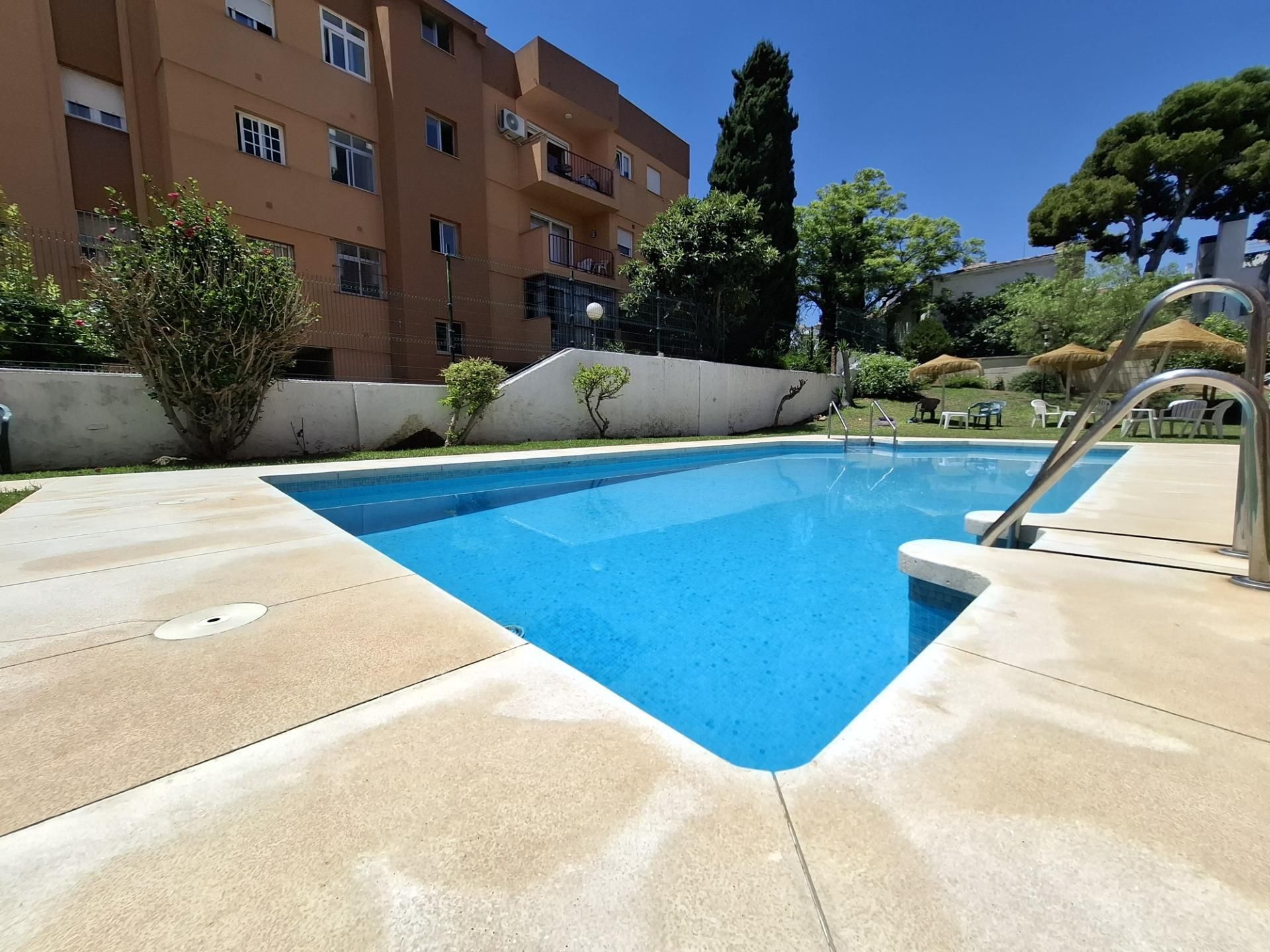 Swimming pool of Flat for sale in Torremolinos  with Air Conditioner, Private garden and Terrace