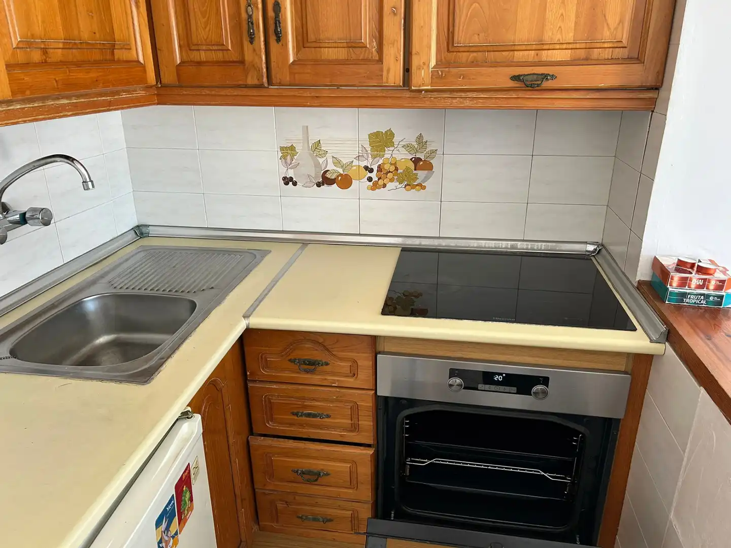Cocina de Estudio de alquiler en Estepona con Aire acondicionado, Terraza y Amueblado
